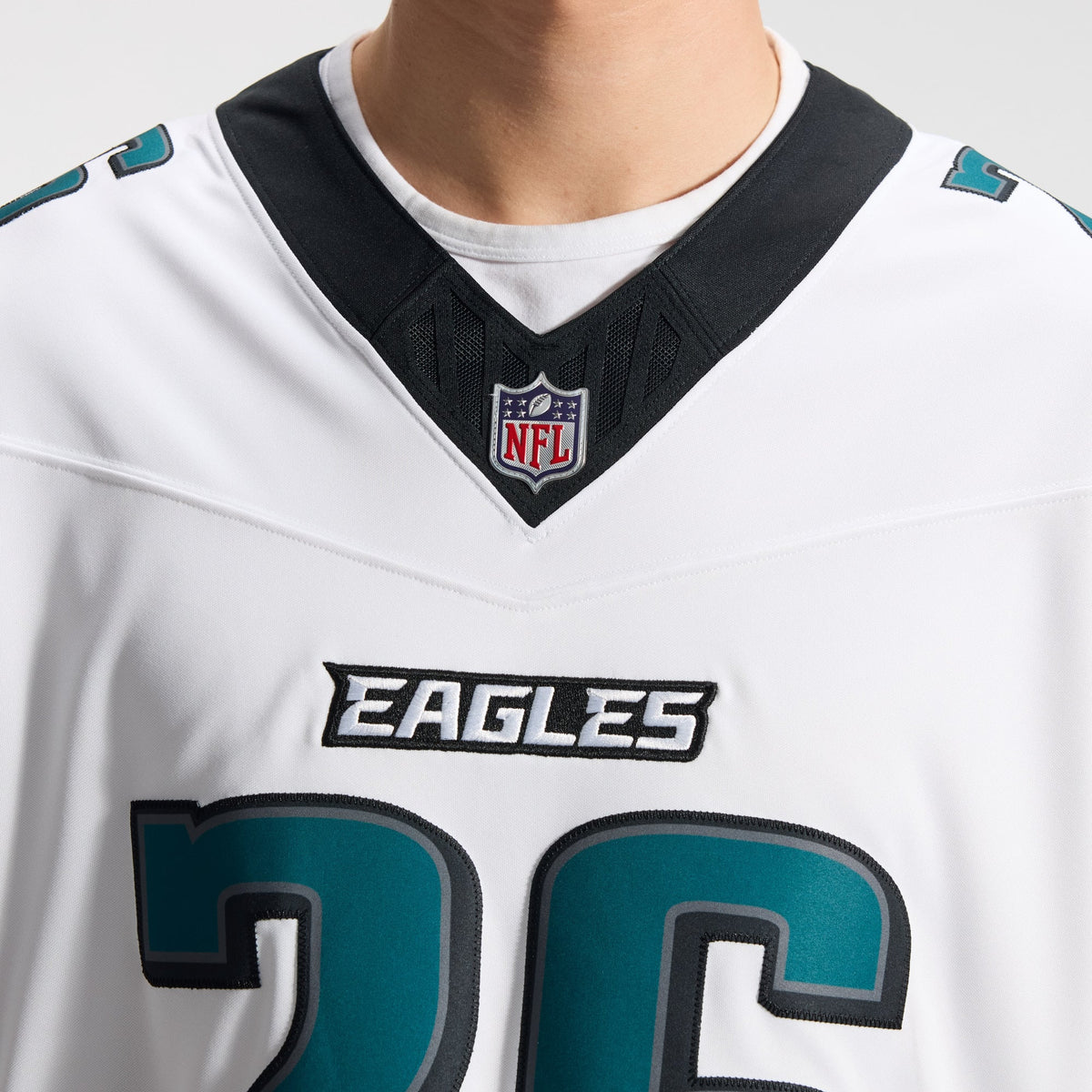 Men's Philadelphia Eagles Saquon Barkley Nike White Vapor F.U.S.E. Stitched Limited Jersey