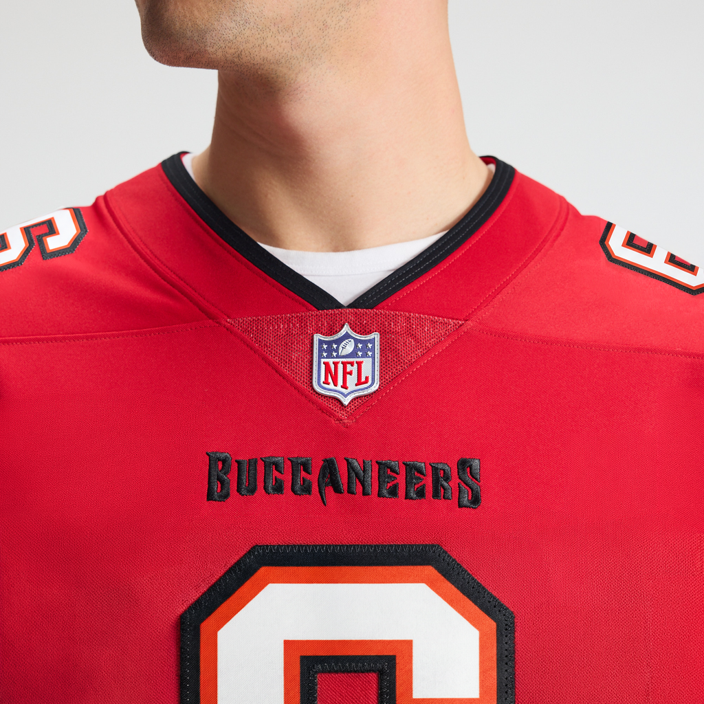 Men's Tampa Bay Buccaneers Baker Mayfield Nike Red  Vapor Untouchable Limited Jersey